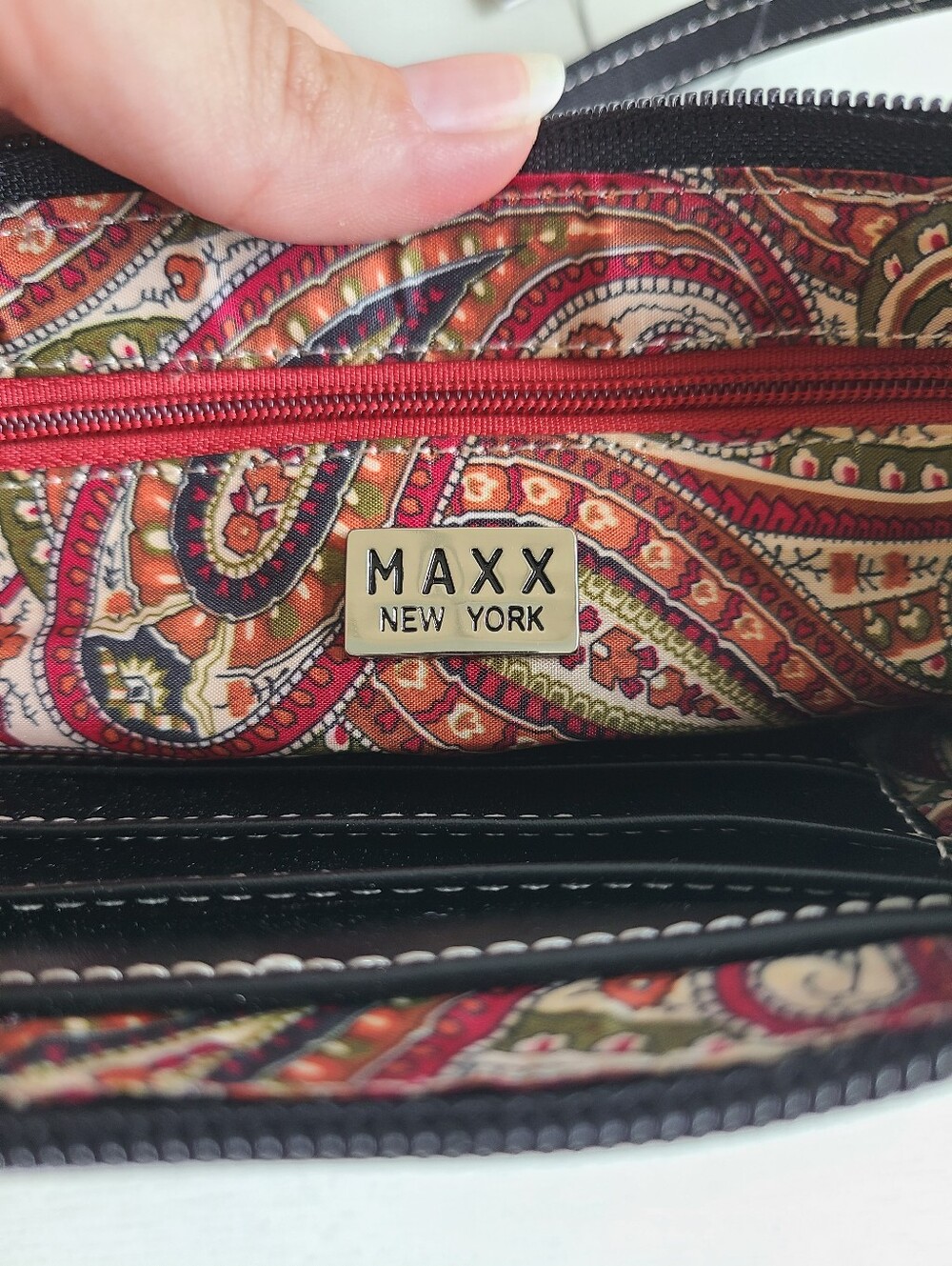 MAXX New York Small Shoulder Bag Purse NWT - Picture 8 of 14